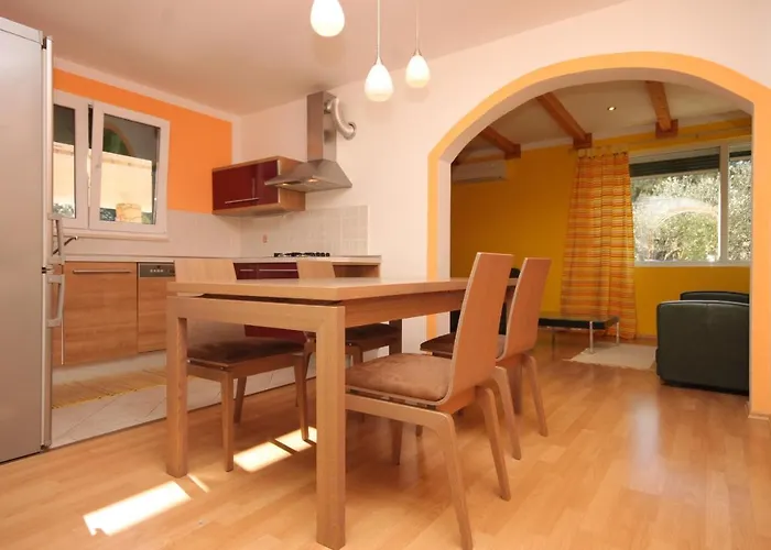 Family Friendly House With A Swimming Pool Cove Gradina, Korcula - 7552 *